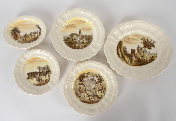 MICHELE CASCELLA : Parte di servizio da tavola.<BR>Laveno, Societ� Ceramica Italiana, 1950 circa.<BR>Design di Michele Cascella (Ortona (CH) 1892-Milano 1989).  - Asta Arredo per la Tavola - Associazione Nazionale - Case d'Asta italiane