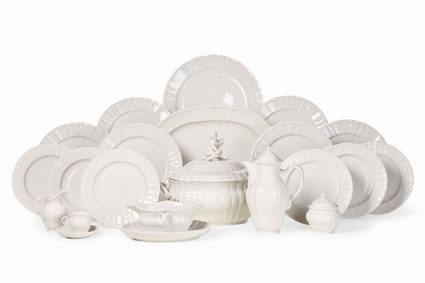 Servizio da tavola. <BR>Berlino, Manifattura Reale, XX secolo.<BR>  - Asta Arredo per la Tavola - Associazione Nazionale - Case d'Asta italiane