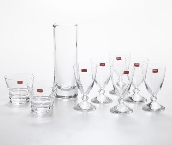 Sei calici, due tumbler da Whiskey modello V�ga, un versatoio.<BR>Francia, Manifattura Baccarat, XX secolo.  - Asta Arredo per la Tavola - Associazione Nazionale - Case d'Asta italiane