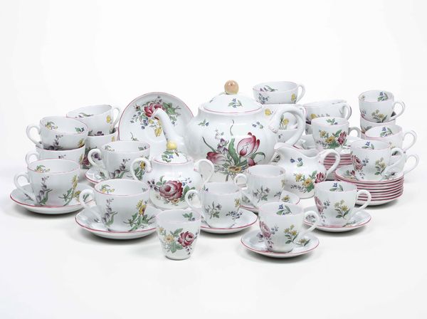 Servizio da t� e caff� Marlborough Sprays.<BR>Inghilterra, Manifattura Spode, XX secolo.  - Asta Arredo per la Tavola - Associazione Nazionale - Case d'Asta italiane