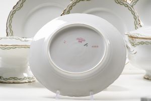 Servizio da tavola. <BR>Doccia, Manifattura Richard Ginori, XX secolo.  - Asta Arredo per la Tavola - Associazione Nazionale - Case d'Asta italiane