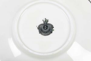 Servizio da t� e caff�.<BR>Germania, Manifattura Hutschenreuther (porcellana) <BR>Probabilmente Boemia, Manifattura di Eichwald (decorazione),  XX secolo.  - Asta Arredo per la Tavola - Associazione Nazionale - Case d'Asta italiane