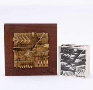 Arnaldo Pomodoro - Rilievo quadrato