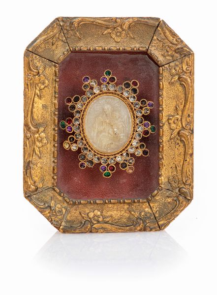 Agnus Dei in cera, XIX secolo  - Asta Antiquariato - Icone, Arredi, Sculture, Oggetti d'Arte - Associazione Nazionale - Case d'Asta italiane