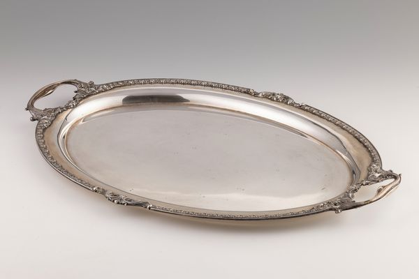 Vassoio ovale in argento  - Asta L'Arte della Tavola - Associazione Nazionale - Case d'Asta italiane
