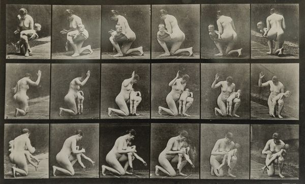 MUYBRIDGE EADWEARD (1830 - 1904) : SENZA TITOLO ( DONNA CON BAMBINO)  - Asta Asta 448 | GRAFICA MODERNA, FOTOGRAFIA E MULTIPLI D'AUTORE Virtuale - Associazione Nazionale - Case d'Asta italiane