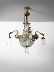 MANIFATTURA DEL XIX SECOLO - Lampadario Impero a mongolfiera in bronzo dorato e cristalli, bracci in foggia di cigni