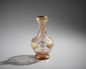 MANIFATTURA VENEZIANA DEL XX SECOLO - Vaso in vetro decorato a smalto e parzialmente dorato