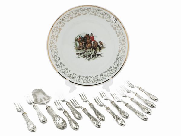 Servizio di posate in argento  - Asta Casa Lazzi - parte prima Arredi, dipinti, vetri di Murano, curiosit� - Associazione Nazionale - Case d'Asta italiane