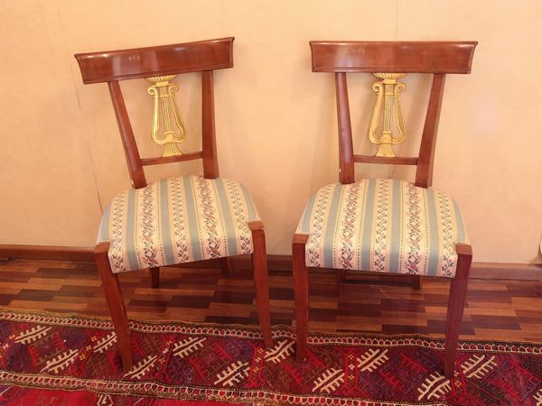 Coppia di sedie in ciliegio  - Asta Casa Lazzi - parte prima Arredi, dipinti, vetri di Murano, curiosit� - Associazione Nazionale - Case d'Asta italiane