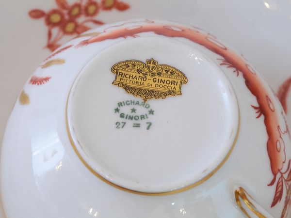 Servito da t� in porcellana policroma, Richard Ginori, Pittoria di Doccia, 1927  - Asta Casa Lazzi - parte prima Arredi, dipinti, vetri di Murano, curiosit� - Associazione Nazionale - Case d'Asta italiane