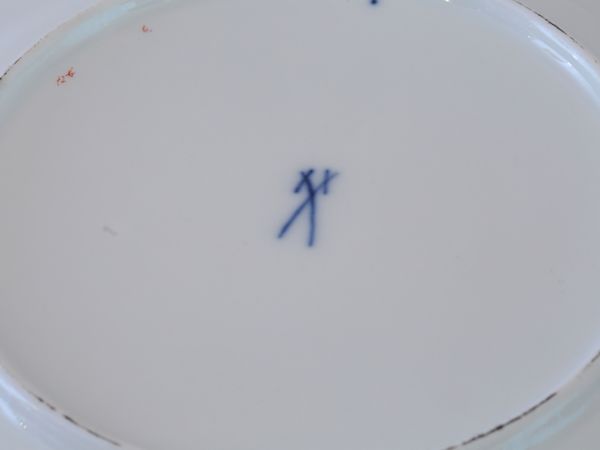 Servito di piatti in porcellana policroma, Meissen  - Asta Casa Lazzi - parte prima Arredi, dipinti, vetri di Murano, curiosit� - Associazione Nazionale - Case d'Asta italiane