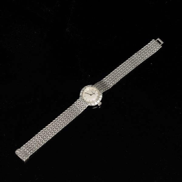 Vacheron & Constantin : Orologio Lady in oro bianco con ghiera in brillanti, carica manuale, quadrante Argent�, 22 mm  - Asta Watches - Associazione Nazionale - Case d'Asta italiane