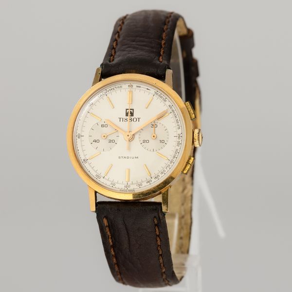 TISSOT : Stadiu, cronografo due contatori in oro giallo 18k, tasti quadri e quadrante Argent�, 34 mm  - Asta Watches - Associazione Nazionale - Case d'Asta italiane