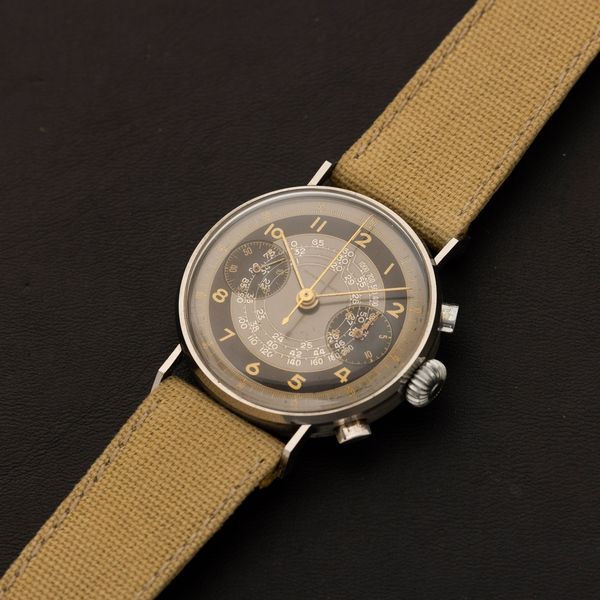 Imperial Watch : Cronografo carica manuale due contatori, tasti a oliva, quadrante galvanico bitonale con scala tachimetrica a chiocciola, numeri Arabi, 36 mm  - Asta Watches - Associazione Nazionale - Case d'Asta italiane