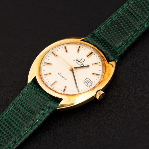 OMEGA : Geneve in oro giallo 18k automatico con datario, quadrante Argent�, 33x35 mm  - Asta Watches - Associazione Nazionale - Case d'Asta italiane