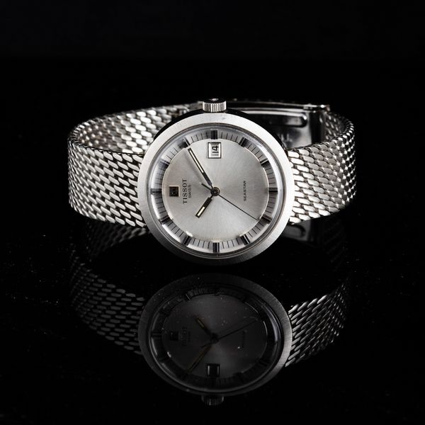 TISSOT : Seastar in acciaio con bracciale integrato carica manuale, quadrante argent� con indicazione della data, 37 mm  - Asta Watches - Associazione Nazionale - Case d'Asta italiane