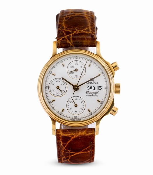 MONDIA : Cronografo in oro giallo 18k carica automatica con indicazione di giorno e data, quadrante bianco smaltato con indici applicati, 35 mm  - Asta Watches - Associazione Nazionale - Case d'Asta italiane