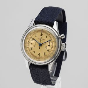 Breitling : Cronografo monopulsante in acciaio militare, carica manuale, quadrante champagne due contatori, 36,5 mm  - Asta Watches - Associazione Nazionale - Case d'Asta italiane