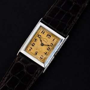 Stima : Oversize di forma in acciaio, carica manuale, quadrante argent� fan� con numero Dec� 33x30 mm  - Asta Watches - Associazione Nazionale - Case d'Asta italiane