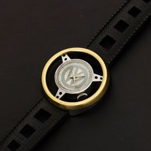 Inusuale orologio Driver a forma di volante con logo della Volkswagen, carica manuale e cinturino racing, 37 mm  - Asta Watches - Associazione Nazionale - Case d'Asta italiane