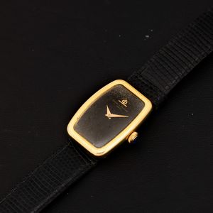 Baume & Mercier : Modello Faberg in oro giallo 18k, quadrante in onice movimento al quarzo, 28x21 mm  - Asta Watches - Associazione Nazionale - Case d'Asta italiane