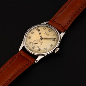 CYMA : Watersport in acciaio carica manuale fondo a vite, quadrante Argent� con numeri Arabi e piccoli secondi, 32 mm  - Asta Watches - Associazione Nazionale - Case d'Asta italiane