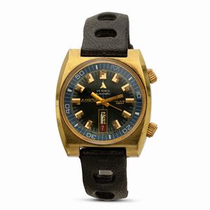Jungfrau - Orologio di forma tonneau 007 in acciaio laminato automatico con indicazione di giorno e data, quadrante nero con indici applicati dorati, 36x37 mm