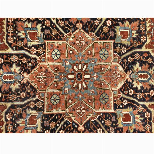 TAPPETO HERIZ SERAPHI, PERSIA SETTENTRIONALE, FINE SECOLO XIX  - Asta INTERNATIONAL FINE ART - Associazione Nazionale - Case d'Asta italiane