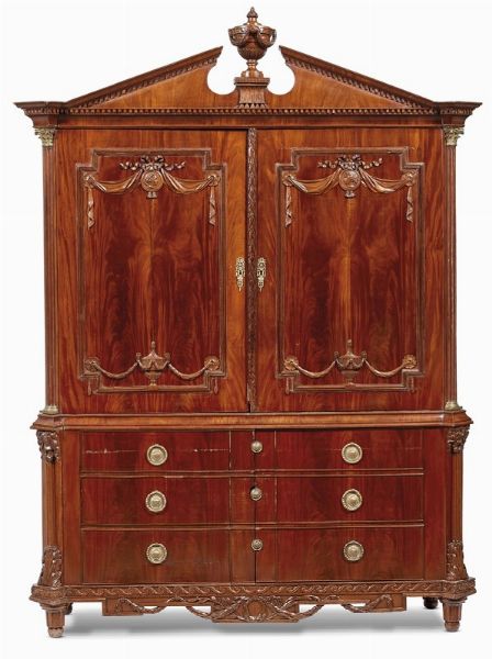 CREDENZA A DOPPIO CORPO, INGHILTERRA, SECOLO XIX  - Asta INTERNATIONAL FINE ART - Associazione Nazionale - Case d'Asta italiane