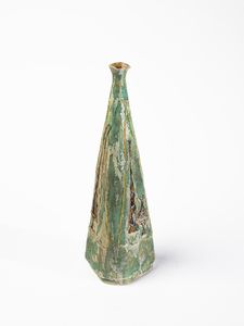 ZAULI CARLO (1926 - 2002) - Bottiglia a sezione triangolare decorata a rilievo, Faenza