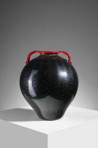 VETRERIE ARTISTICHE CIRILLO MASCHIO - attribuito. Vaso biansato con corpo leggermente costolato, Murano