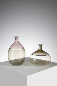 WIRKKALA TAPIO (1915 - 1985) - Due bottiglie della serie Bolle per Venini, Murano