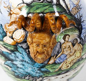 FANCIULLACCI CERAMICHE : Grande fiasca decorata con soggetti classici e anse a mascheroni, Montelupo Fiorentino  - Asta Asta 451 | DESIGN E ARTI DECORATIVE DEL NOVECENTO - CERAMICHE e VETRI Online - Associazione Nazionale - Case d'Asta italiane
