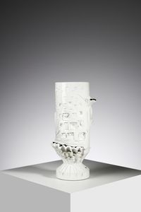 ASSETTO FRANCO (1911 - 1991) - Vaso con corpo cilindrico decorato con motivi astratti a rilievo