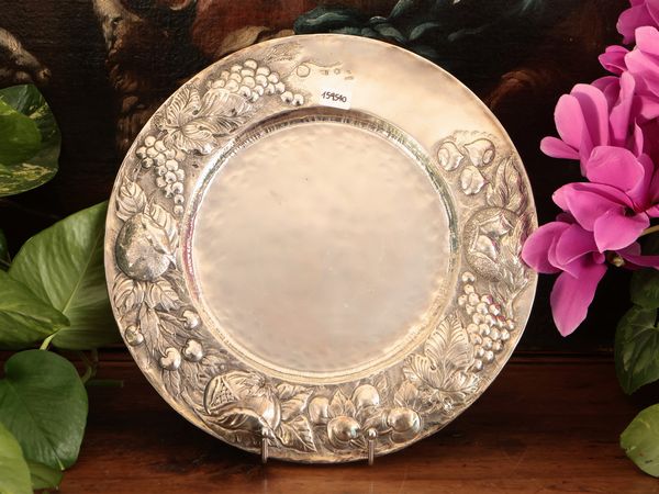 Vassoio centrotavola in argento, TU di Giardi Germana Firenze  - Asta La casa moderna  - Associazione Nazionale - Case d'Asta italiane