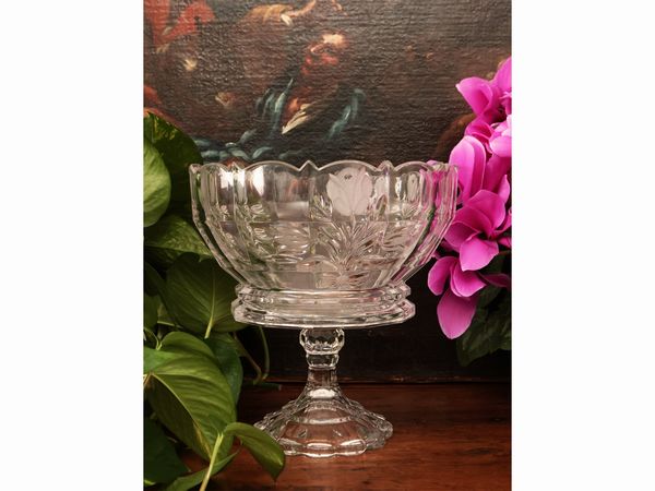 Grande alzata centrotavola in cristallo molato  - Asta La casa moderna  - Associazione Nazionale - Case d'Asta italiane