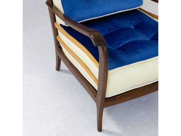 Coppia di poltrone in noce  - Asta La casa moderna  - Associazione Nazionale - Case d'Asta italiane