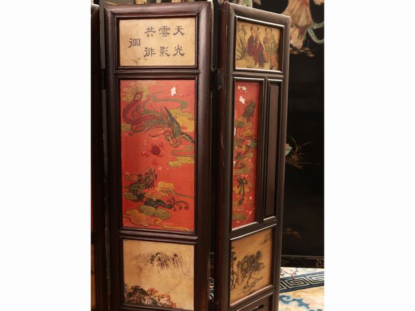 Piccolo paravento orientale in mogano  - Asta La casa moderna  - Associazione Nazionale - Case d'Asta italiane