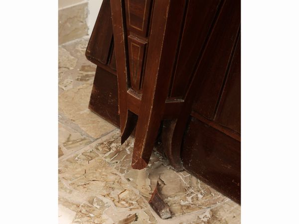 Console impiallacciata in mogano  - Asta La casa moderna  - Associazione Nazionale - Case d'Asta italiane