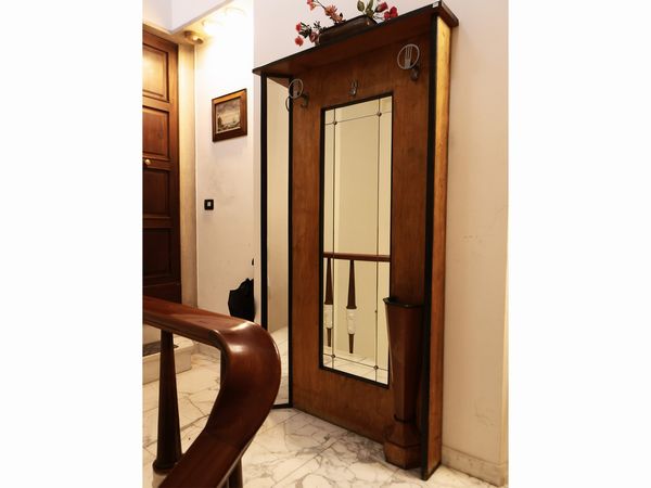 Attaccapanni Art Dec� in ciliegio e legno ebanizzato  - Asta La casa moderna  - Associazione Nazionale - Case d'Asta italiane