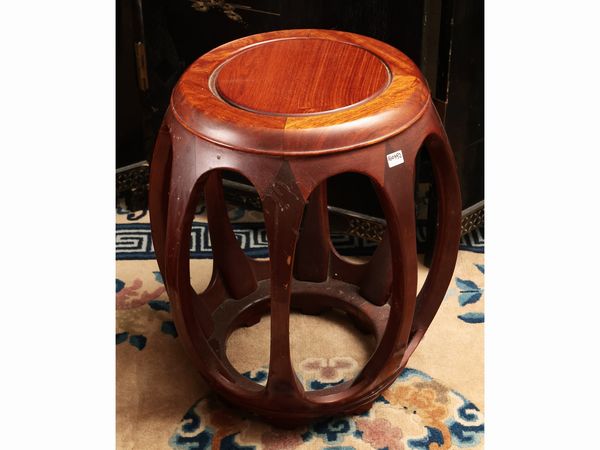 Sgabello - portavasi in mogano  - Asta La casa moderna  - Associazione Nazionale - Case d'Asta italiane