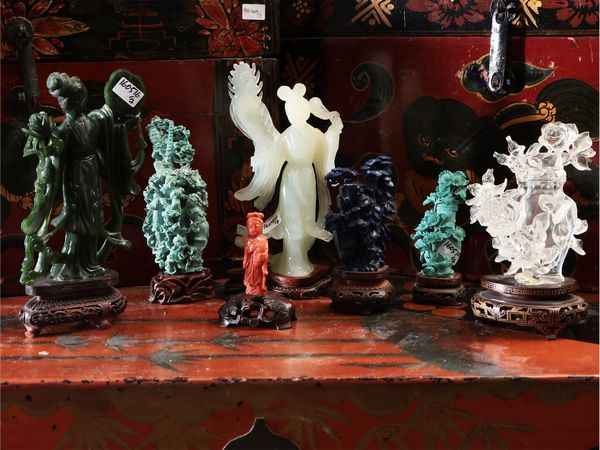 Miscellanea di piccoli gruppi orientali in pietre dure  - Asta La casa moderna  - Associazione Nazionale - Case d'Asta italiane