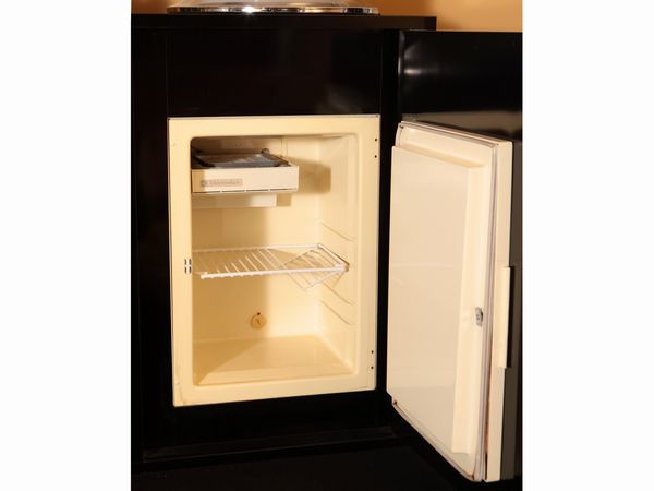 Mobile bar in laminato nero e acciaio  - Asta La casa moderna  - Associazione Nazionale - Case d'Asta italiane