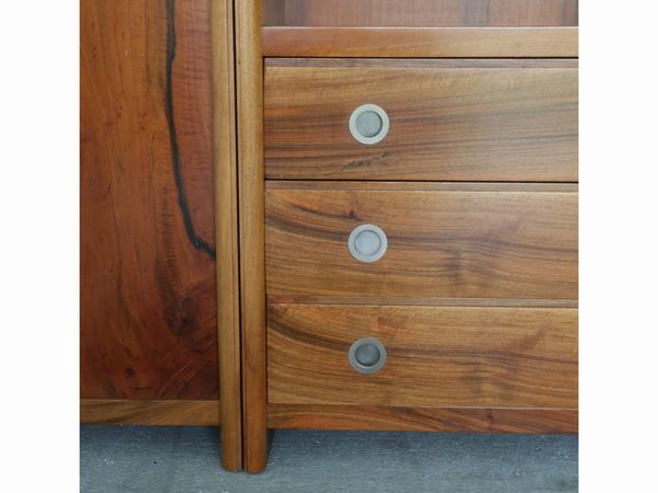 Mobile contenitore in noce a tre elementi  - Asta La casa moderna  - Associazione Nazionale - Case d'Asta italiane