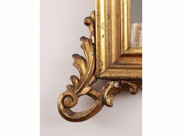 Specchiera in legno intagliato e dorato  - Asta La casa moderna  - Associazione Nazionale - Case d'Asta italiane