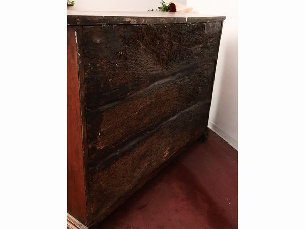 Cassettone rustico in noce  - Asta La casa moderna  - Associazione Nazionale - Case d'Asta italiane