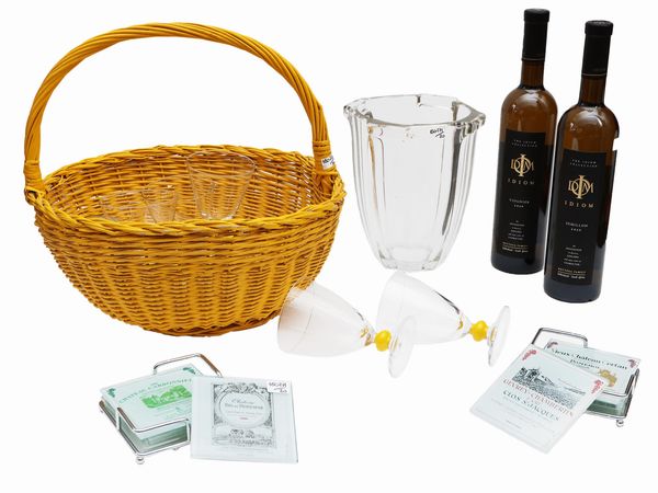 Set da degustazione  - Asta La casa moderna  - Associazione Nazionale - Case d'Asta italiane