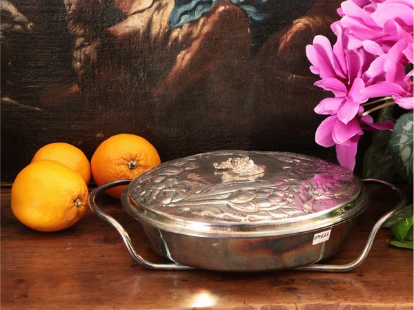 Teglia in metallo argentato  - Asta La casa moderna  - Associazione Nazionale - Case d'Asta italiane