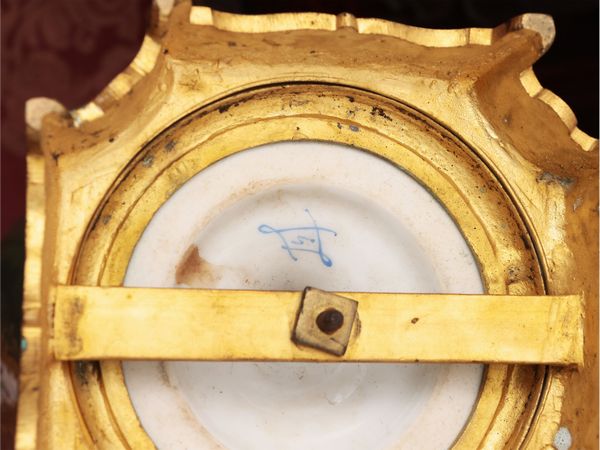 Coppia di vasi in porcellana e bronzo dorato, Sevres  - Asta La casa moderna  - Associazione Nazionale - Case d'Asta italiane